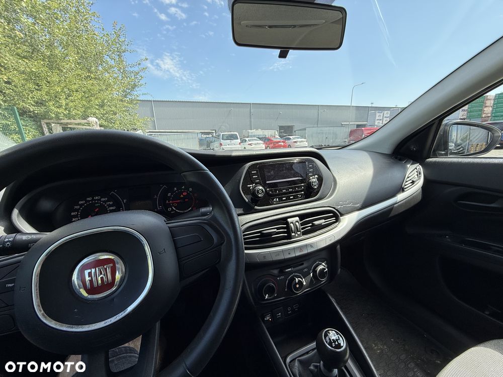 Fiat Tipo 1.4 16v Easy - 9
