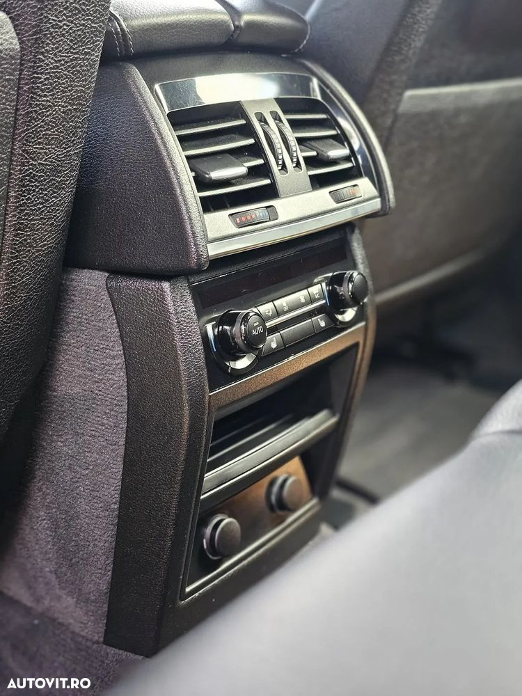 BMW X6 xDrive30d - 13