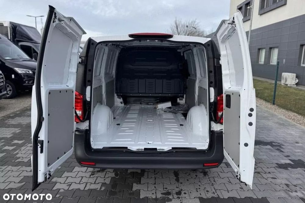 Mercedes-Benz Vito 116 CDI L2 Pro 2.0 163KM - 10
