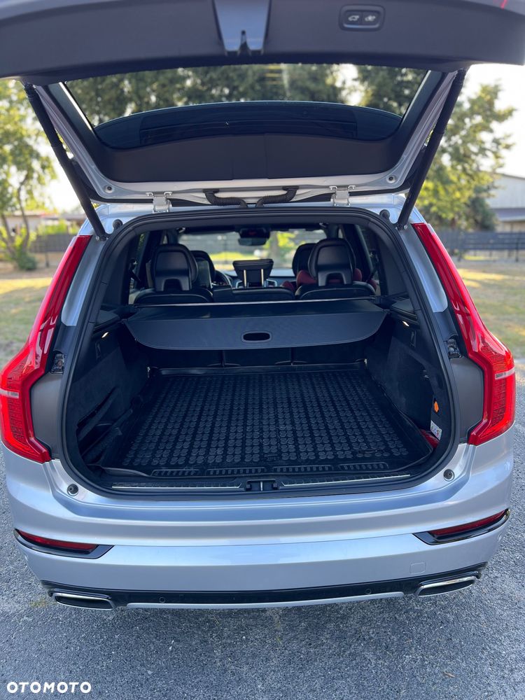 Volvo XC 90 D5 AWD Geartronic RDesign - 10