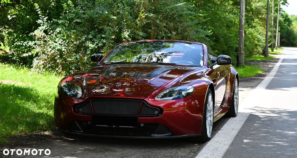 Aston Martin Vantage - 3