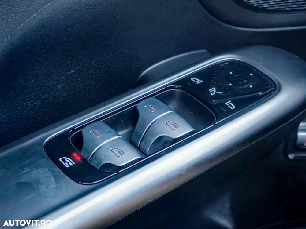 Mercedes-Benz C 300 e PHEV - 28