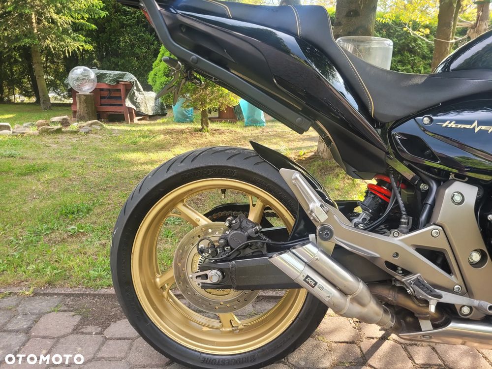 Honda Hornet - 12
