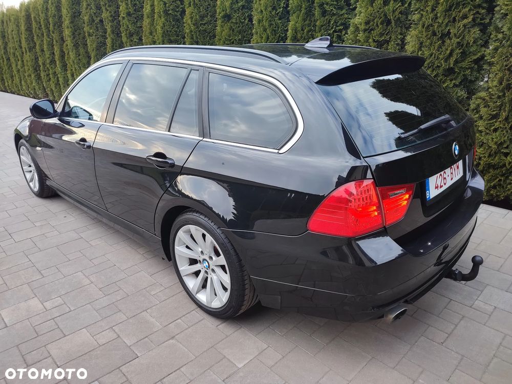 BMW Seria 3 320d - 8