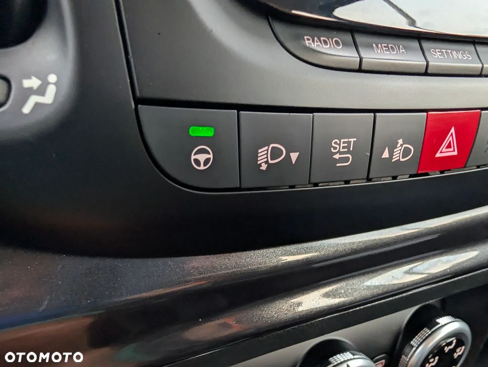 Fiat 500L 1.4 16V Urban Edition - 18