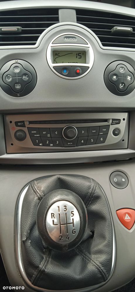 Renault Scenic 1.6 16V 110 Dynamique - 12