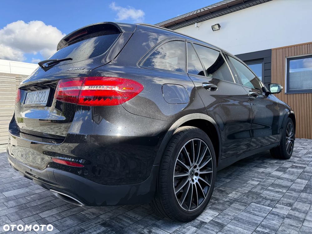 Mercedes-Benz GLC 250 4Matic 9G-TRONIC AMG Line - 4