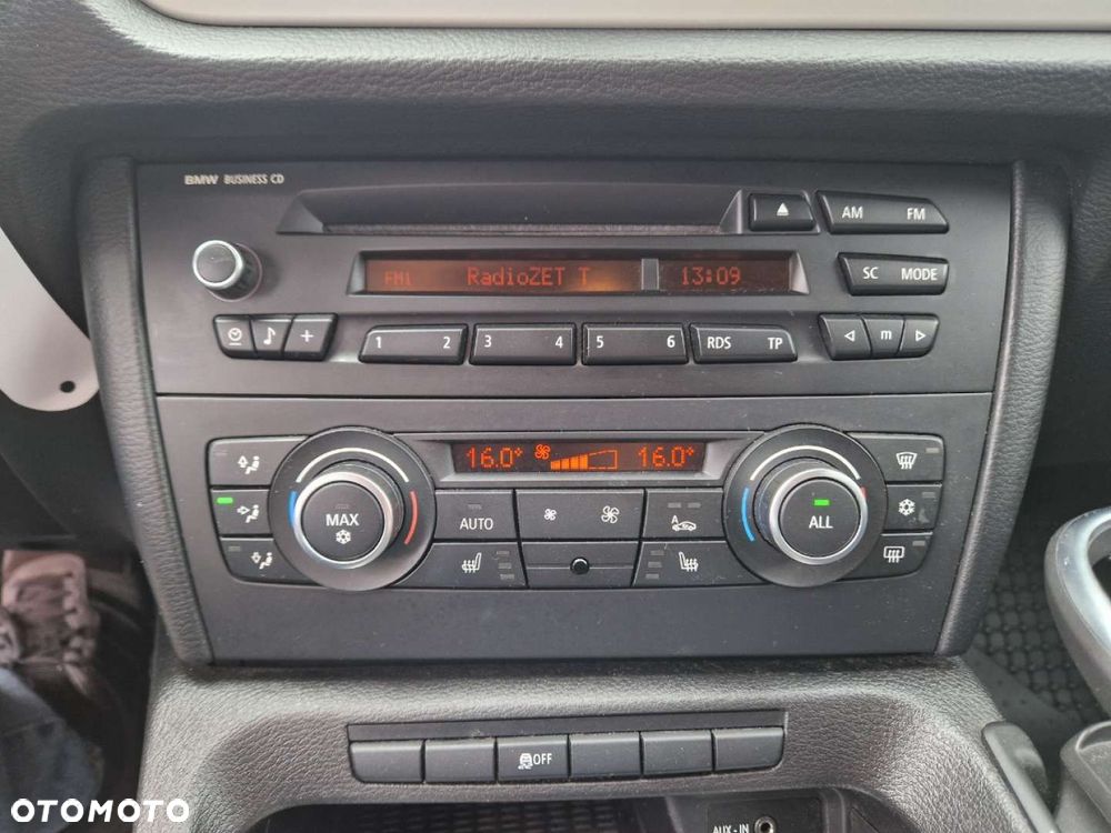 BMW X1 sDrive18i Sport Line - 12
