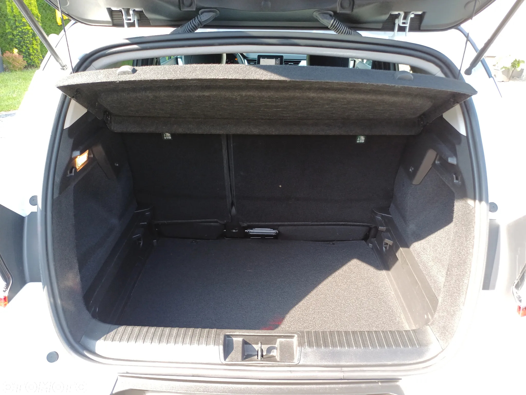 Renault Captur 1.3 TCe mHEV Intens EDC - 15