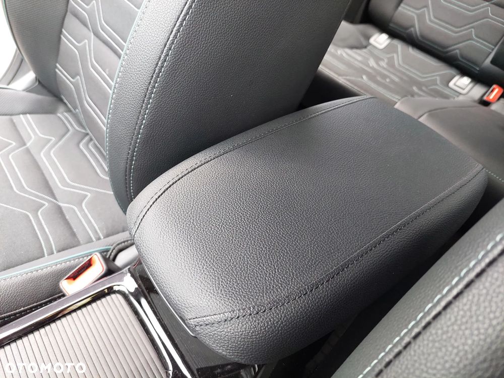 Kia XCeed 1.6 T-GDI Tribute DCT - 24