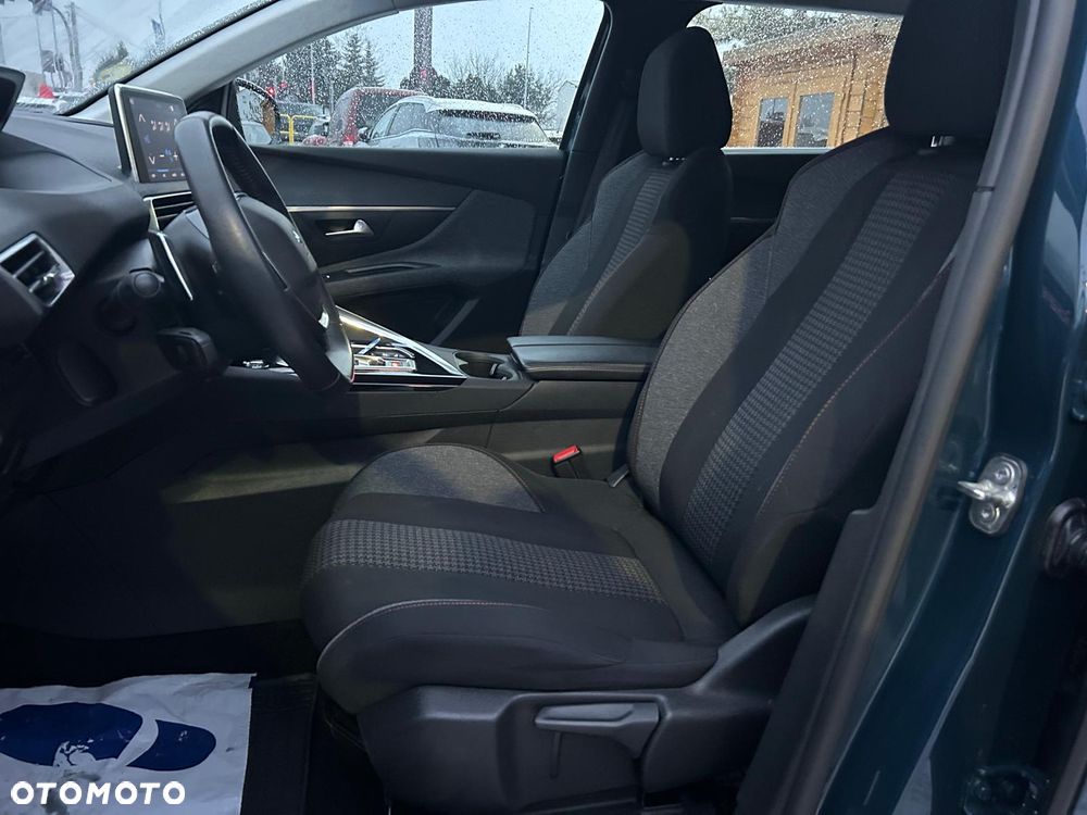 Peugeot 5008 BlueHDi 130 EAT8 Active - 17