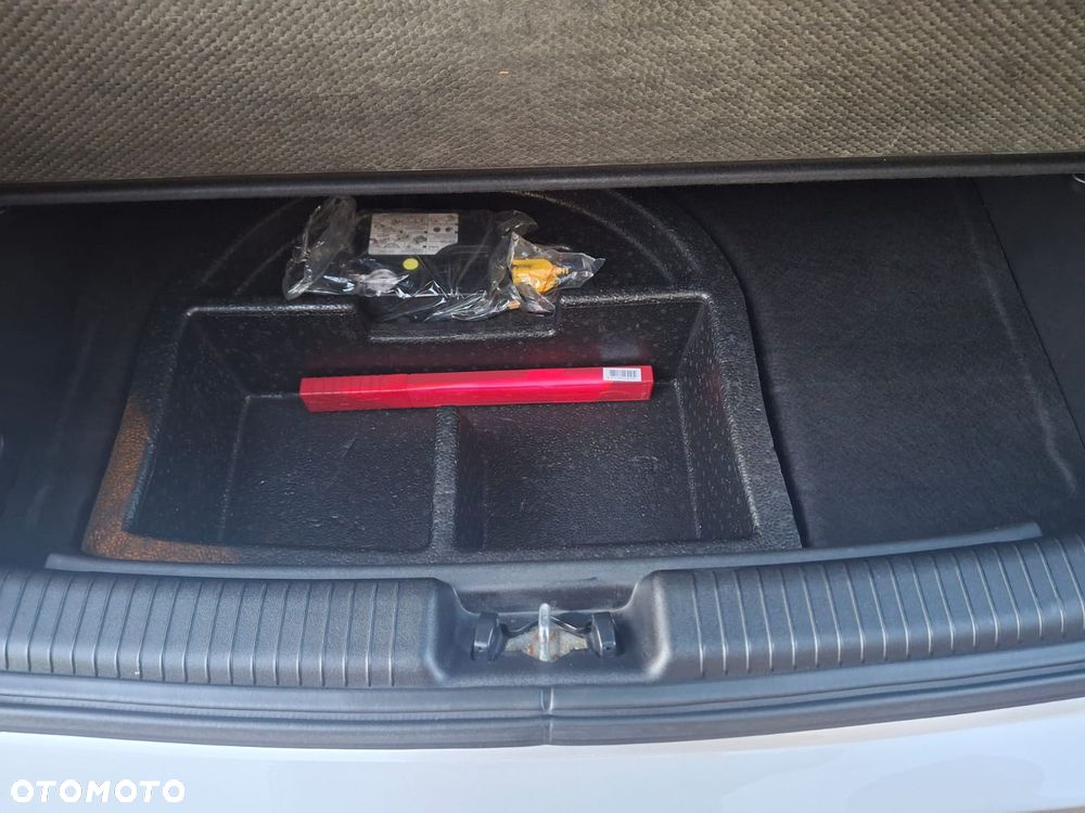 Kia Venga 1.6 Business Line - 22