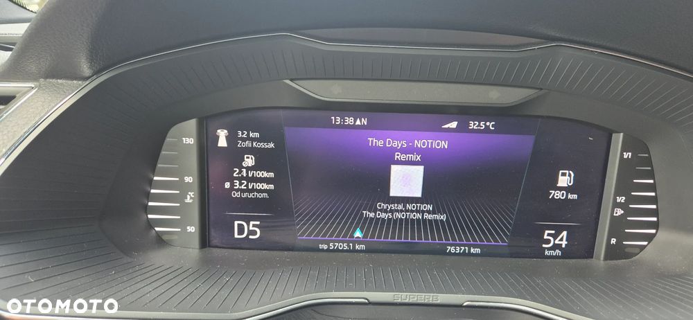 Skoda Superb 2.0 TDI SCR 4x4 L&K DSG - 20