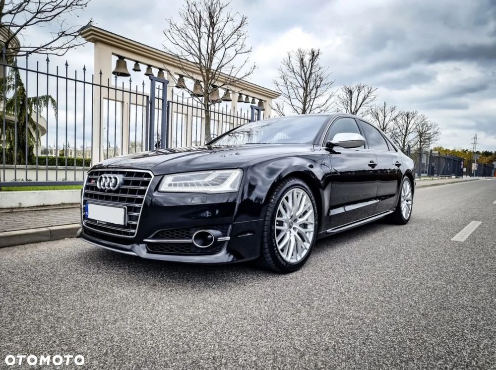 Audi S8 - 3