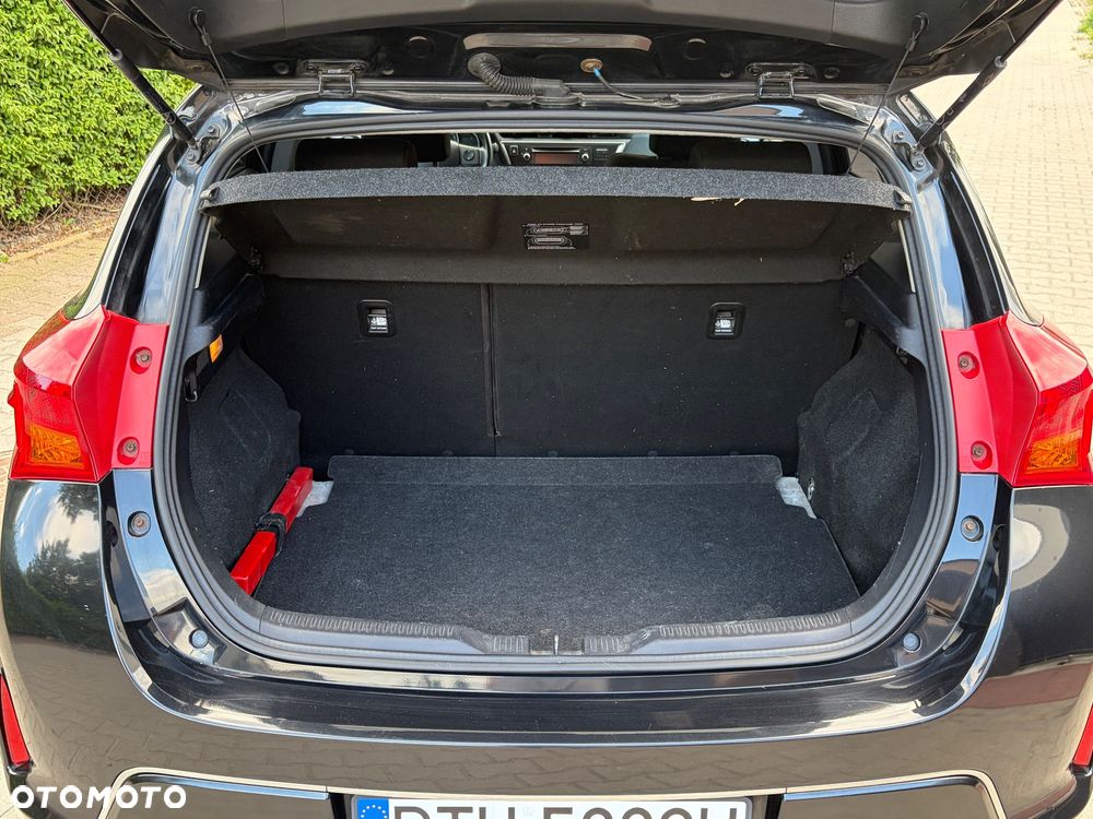 Toyota Auris 1.6 Premium - 16