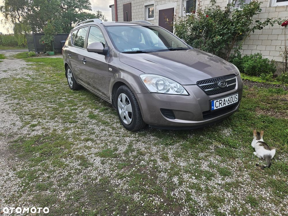 Kia Ceed 1.6 Comfort - 1