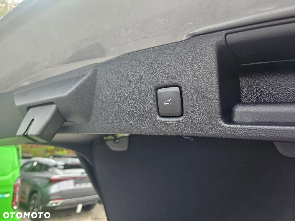 Ford Kuga - 13