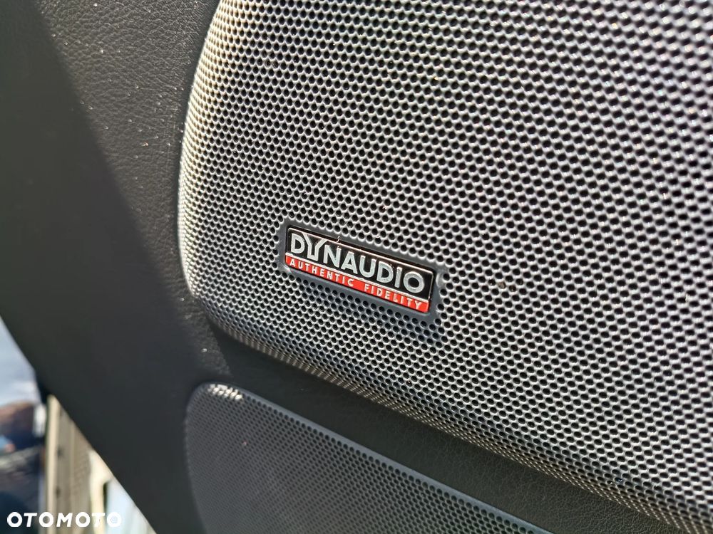 Volkswagen Multivan - 25