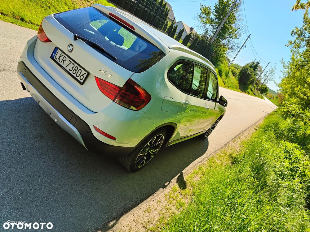 BMW X1 xDrive18d - 10