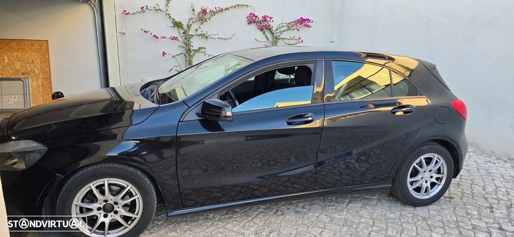 Mercedes-Benz A 180 CDI (BlueEFFICIENCY) Urban - 3