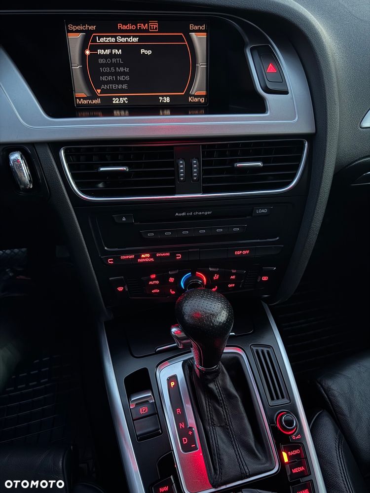 Audi A4 Avant - 33