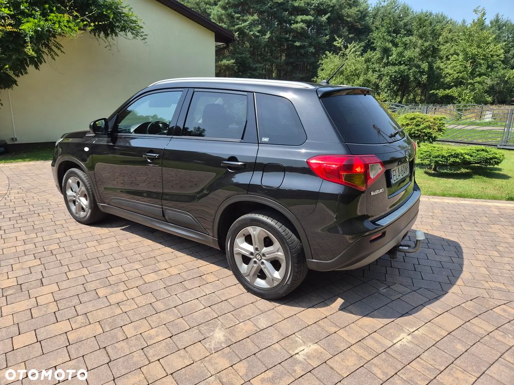 Suzuki Vitara 1.6 Comfort 2WD - 12