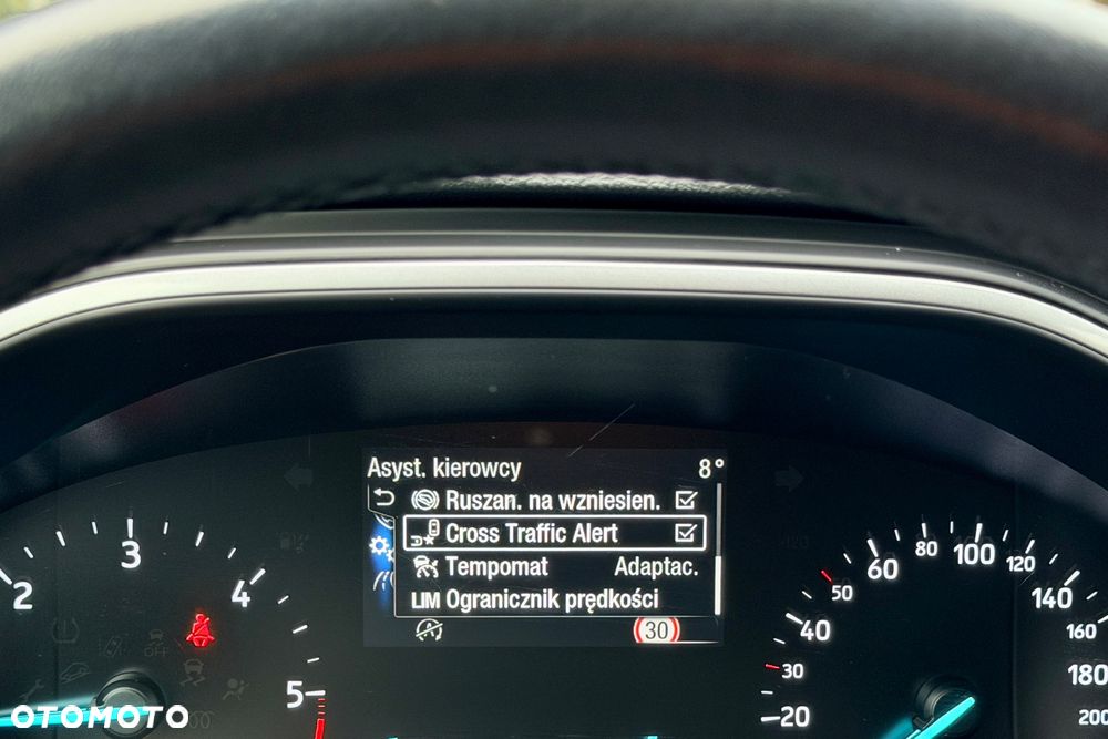 Ford Focus - 13