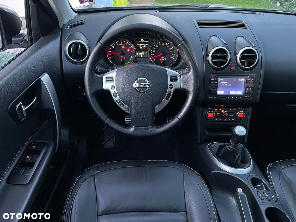 Nissan Qashqai 2.0 Tekna Premium - 24