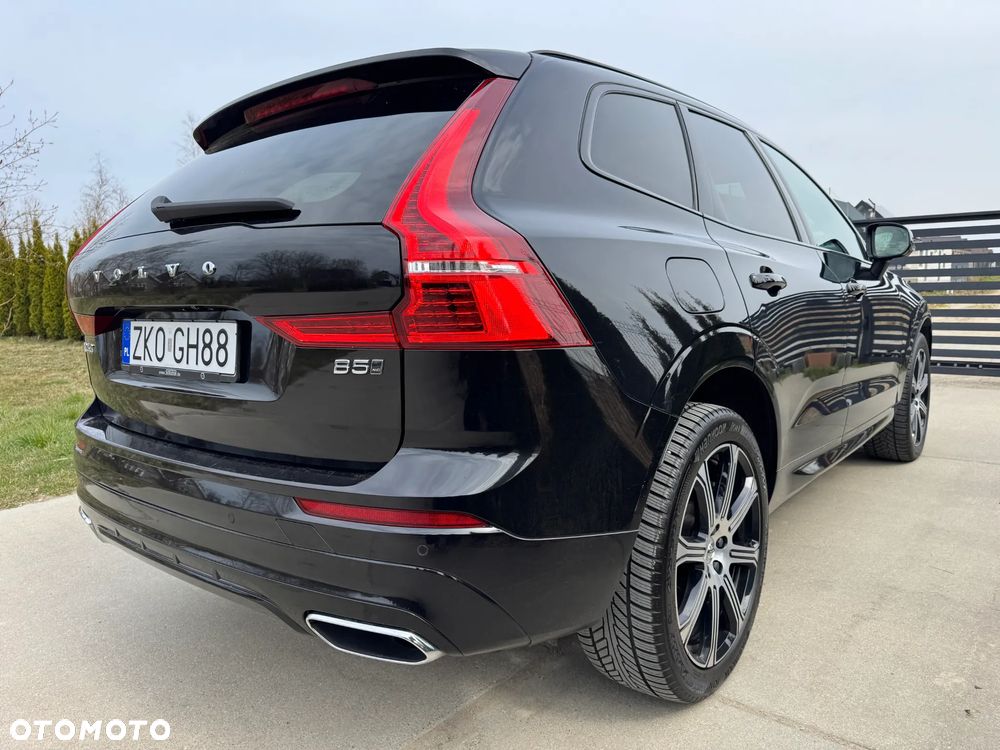 Volvo XC 60 B5 D AWD R-Design - 4