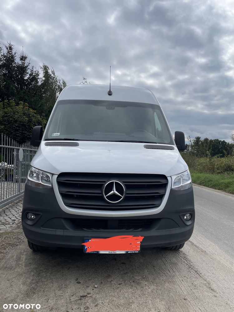 Mercedes-Benz Sprinter - 1