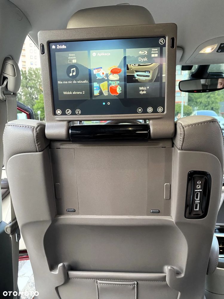 Chrysler Pacifica - 28