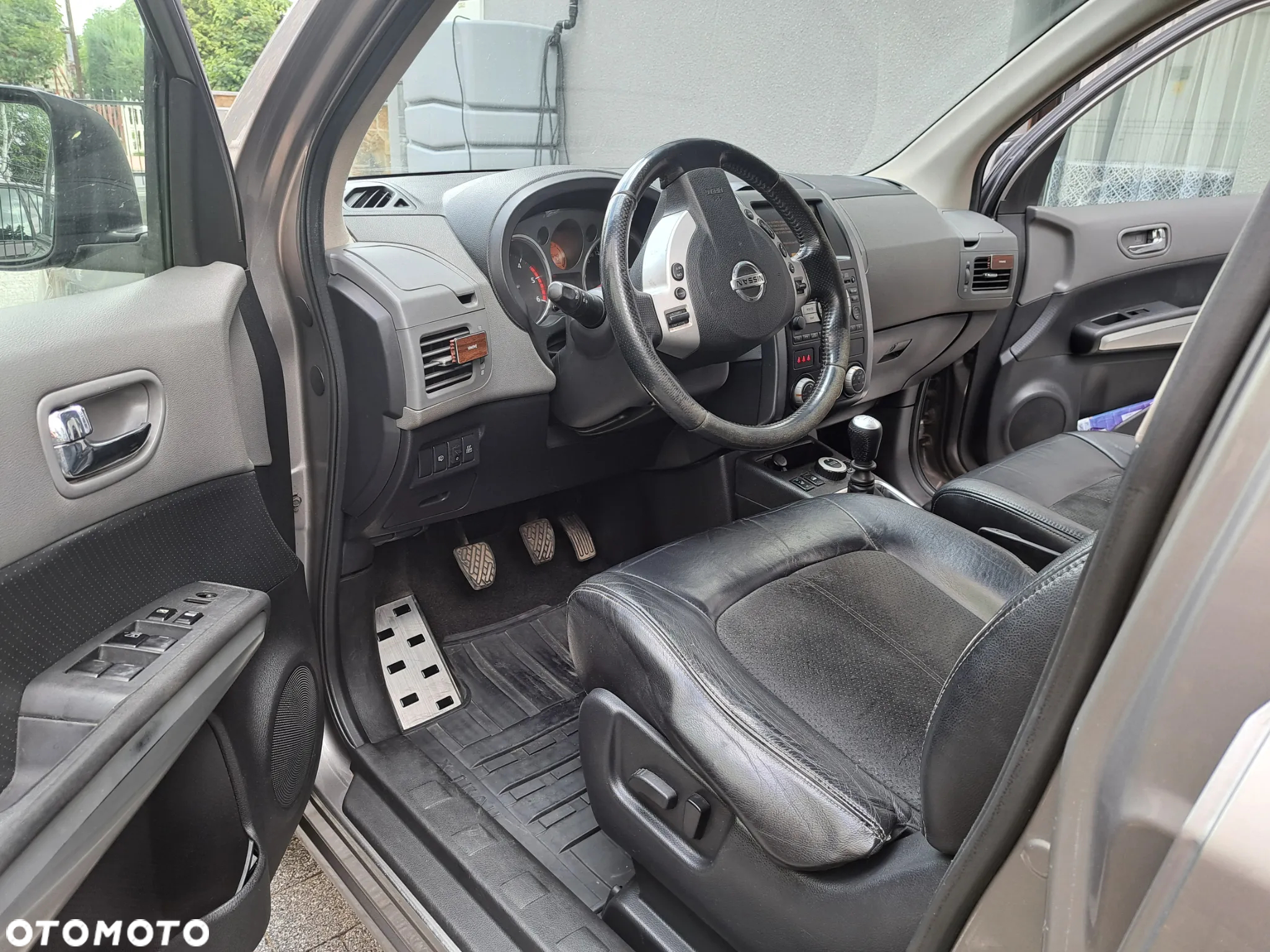 Nissan X-Trail - 10