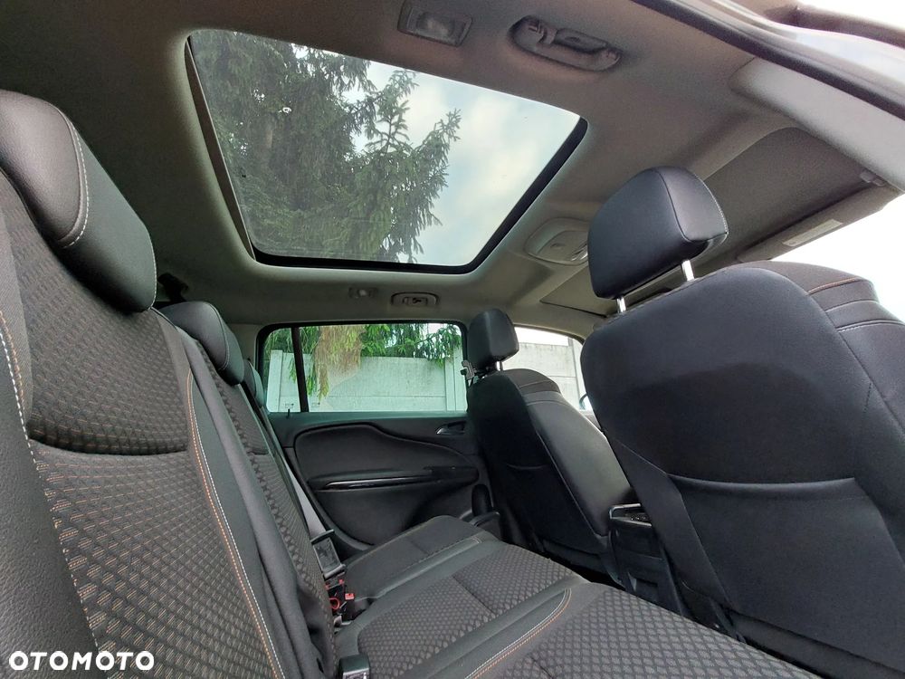 Opel Zafira - 13