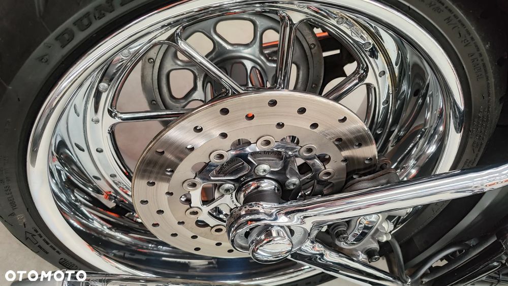 Harley-Davidson Softail Springer Classic - 28