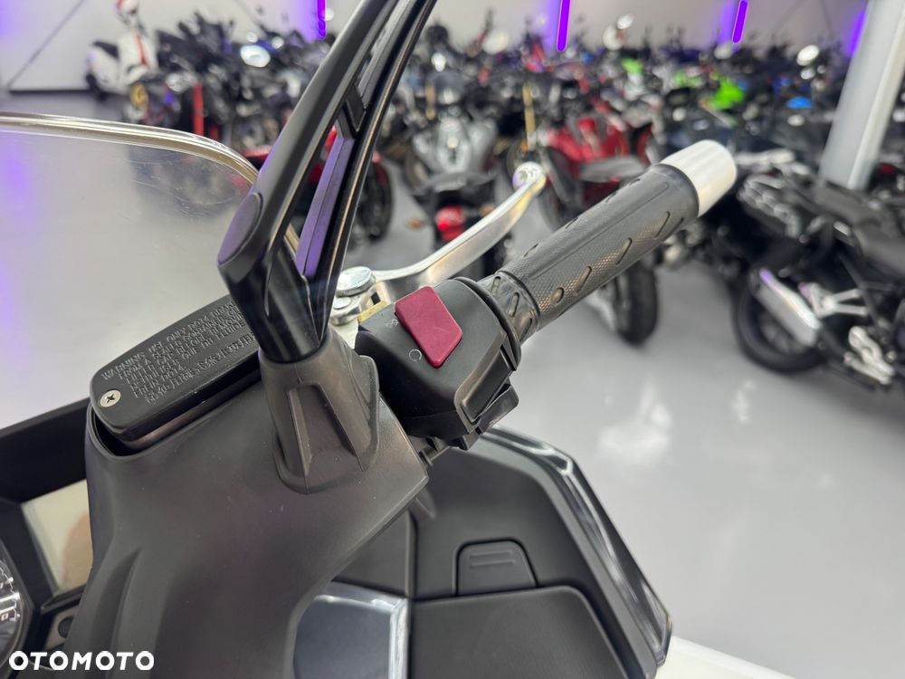 Kymco Downtown - 25
