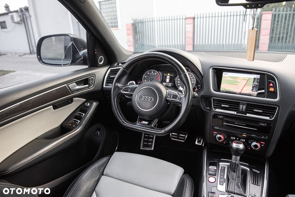 Audi SQ5 - 11