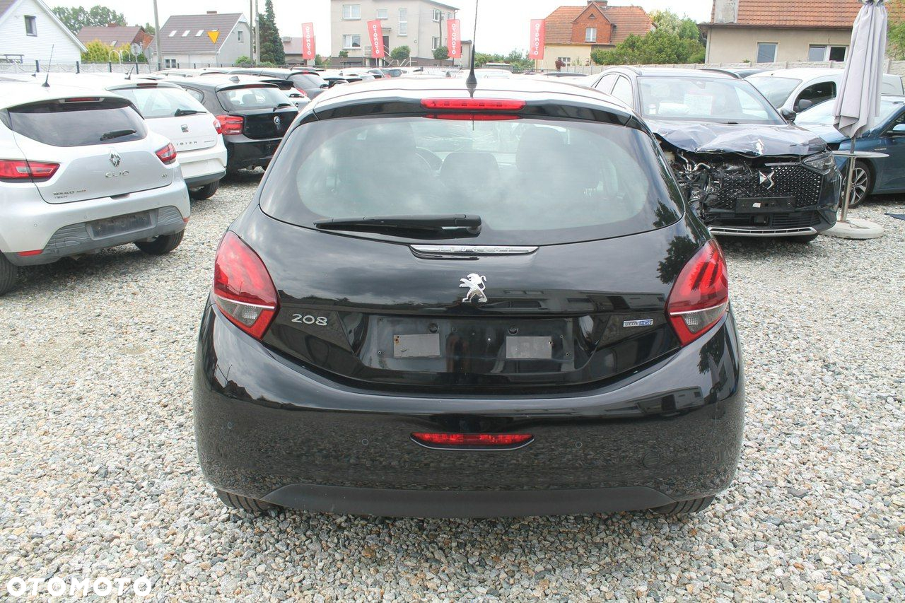 Peugeot 208 - 6