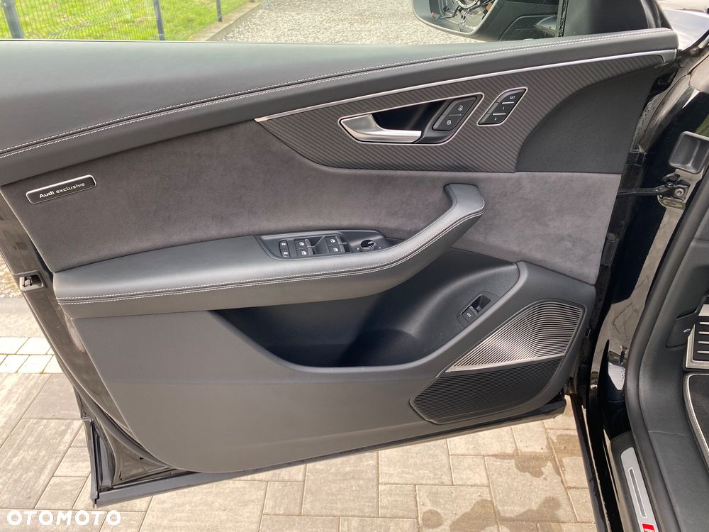 Audi RS Q8 - 20