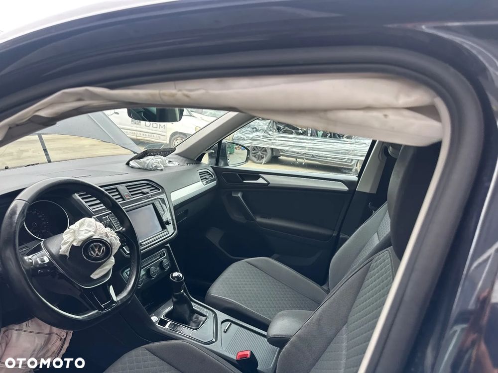 Volkswagen Tiguan - 18