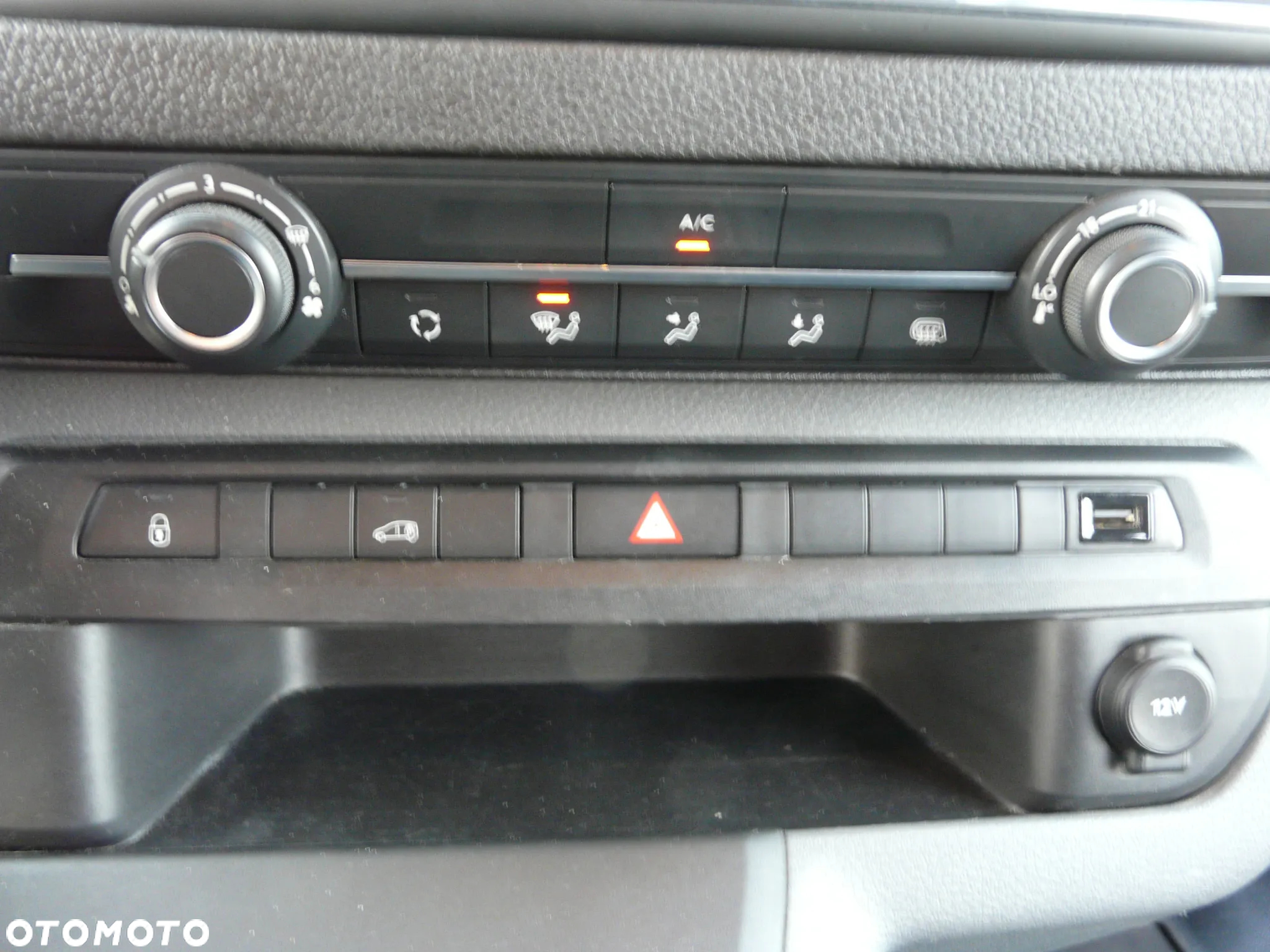 Peugeot Expert - 14