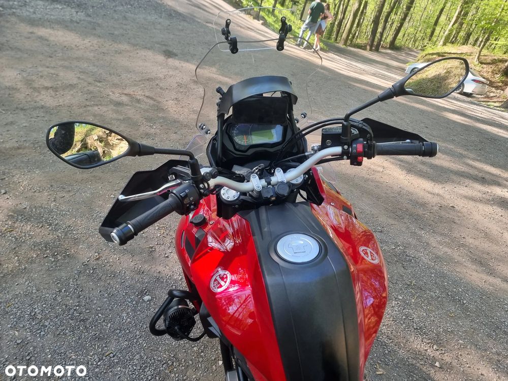 Benelli TRK 502 - 11