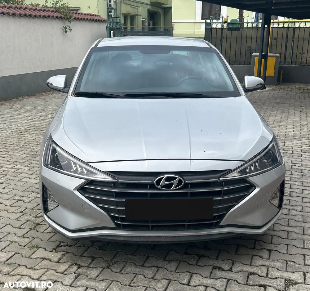 Hyundai Elantra 1.6 MPi Classic - 3