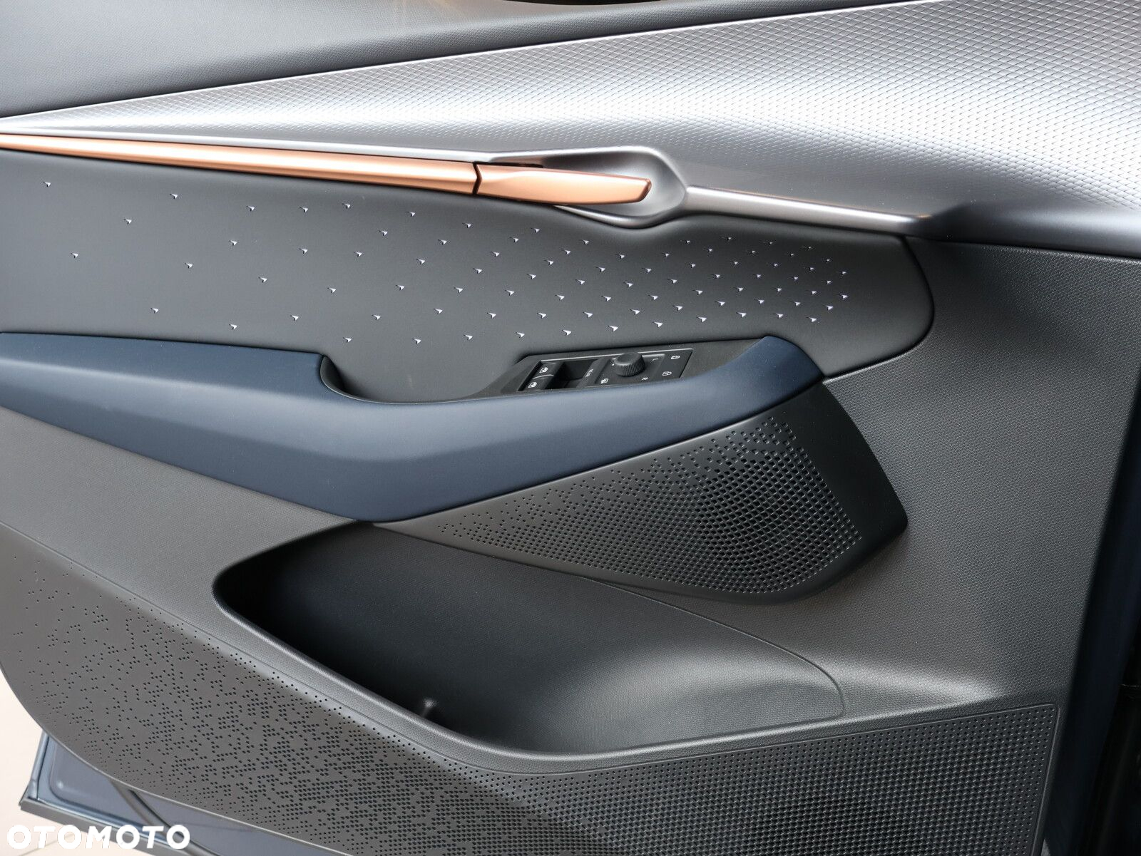 Cupra Tavascan 82kWh 4Drive VZ - 9