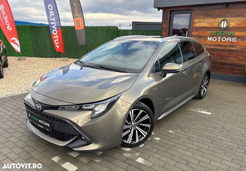Toyota Corolla 1.8 Hybrid Touring Sports Business Edition - 1