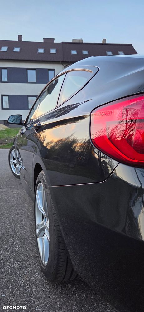 BMW 3GT 320i M Sport - 30