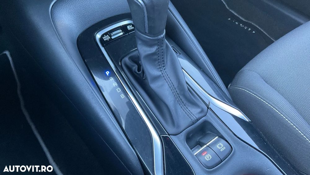 Toyota Corolla 1.8 HSD TS Dynamic - 20