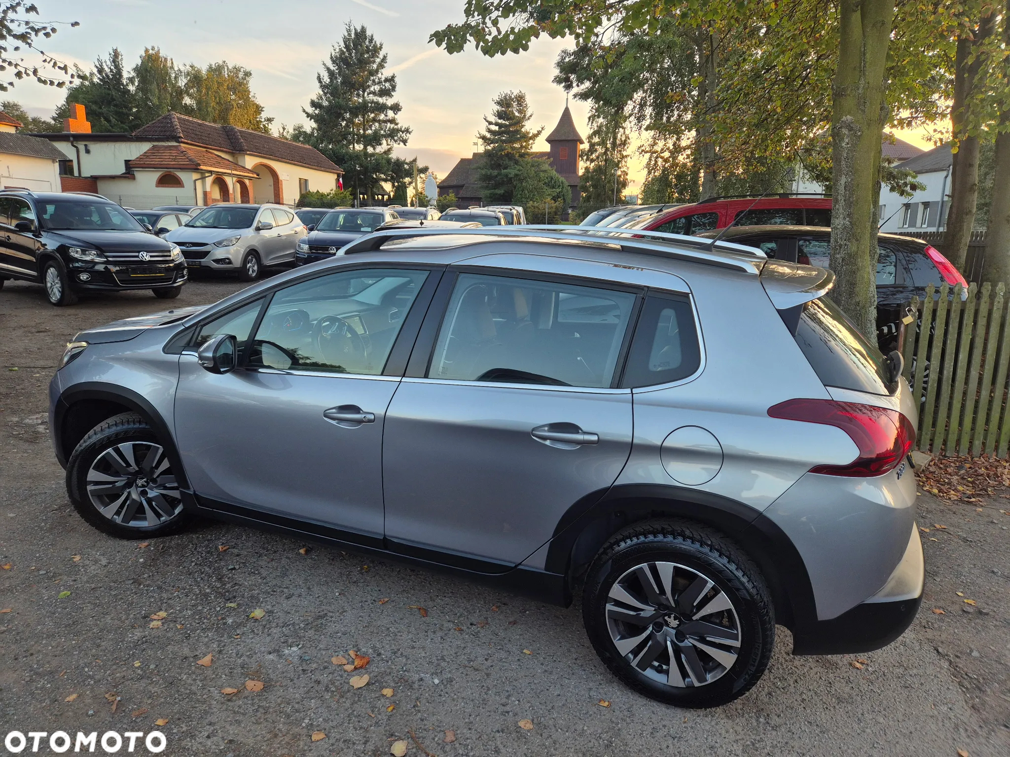Peugeot 2008 1.6 BlueHDi Allure - 12