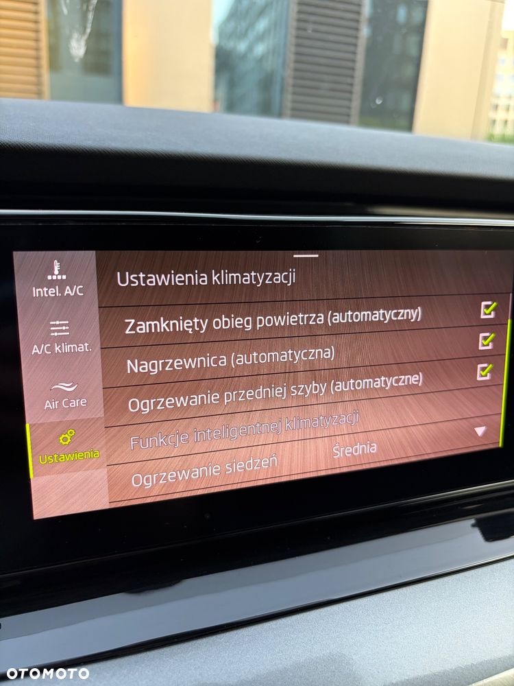 Skoda Octavia 2.0 TDI Ambition DSG - 35