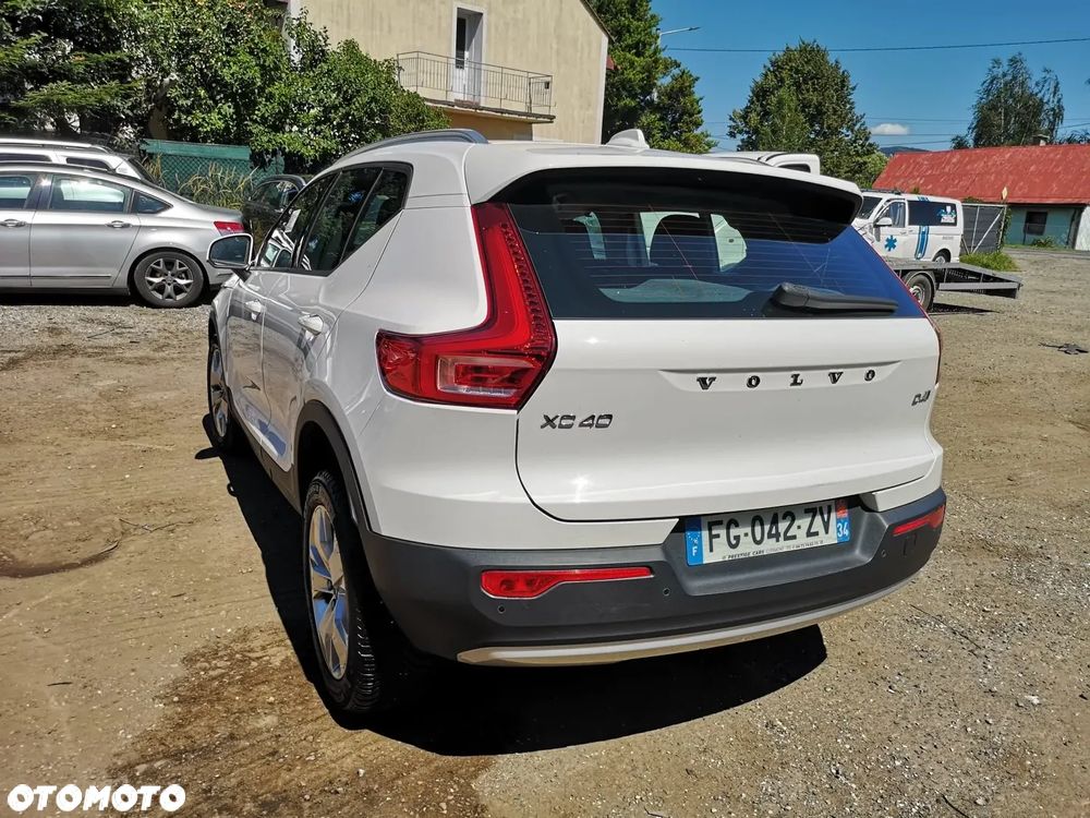 Volvo XC 40 D4 AWD Geartronic Momentum - 6