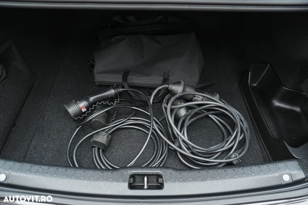 Volvo S90 T8 Recharge AWD Geartronic Inscription - 40